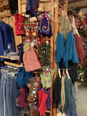 Breezewood Gardens & Gifts