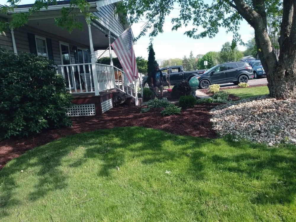 Trusted lawn mowing service experts serving Uniontown, PA - Bregan's Lawn Care