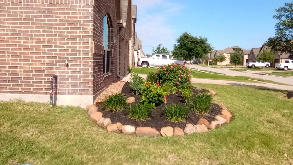Top-rated landscape design for beautiful yards in San Leon, TX by Brenda's Lawn Service