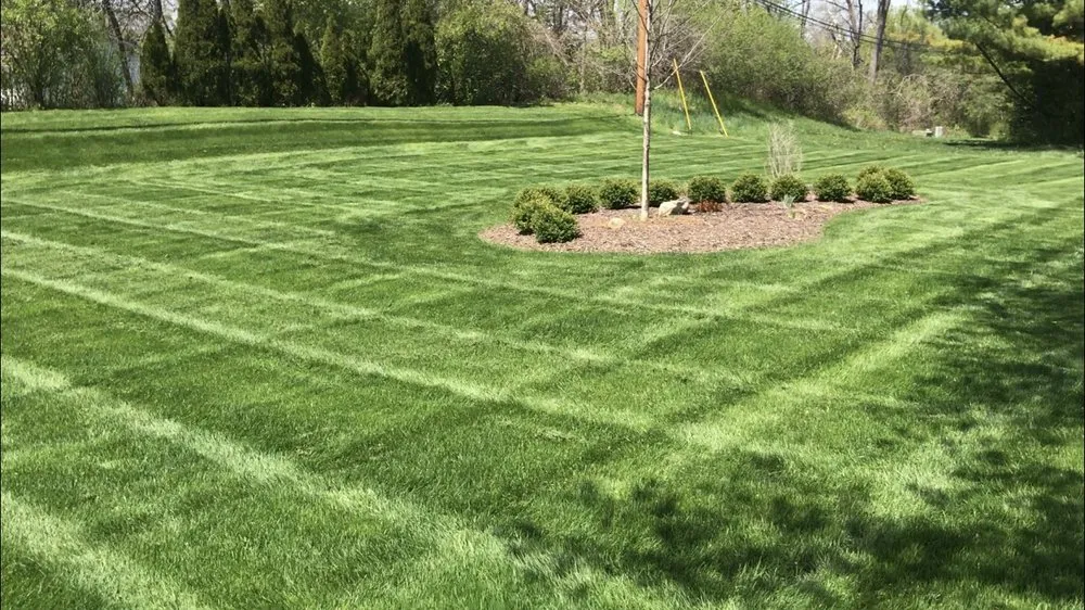 Top-rated outdoor landscaping in PONTIAC, MI by Brendels Lawncare Service