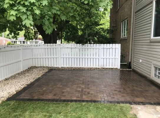 Brenes Landscaping Logo