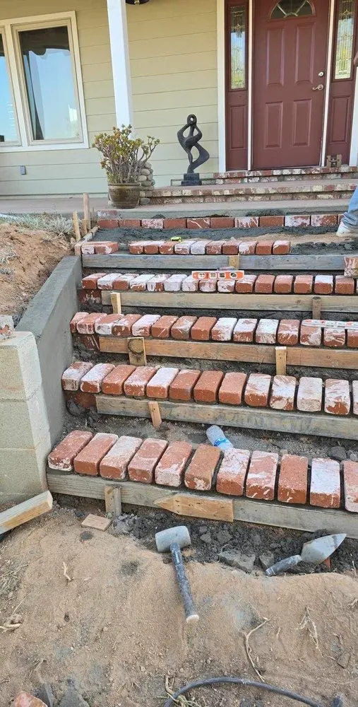 Local yard cleanup service in San Fernando, CA - Brenes Landscaping