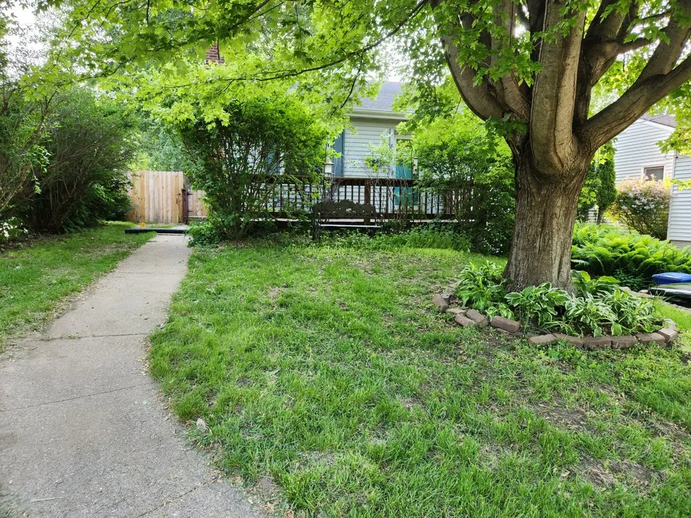 Professional yard maintenance for homes across Dubuque, IA - Brenke's landscaping and Tree Remvel