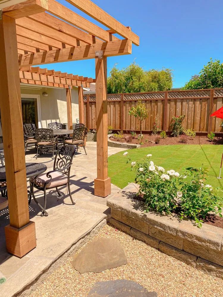 Custom garden landscaping for beautiful yards across Redwood City, CA - Brent Landscaping