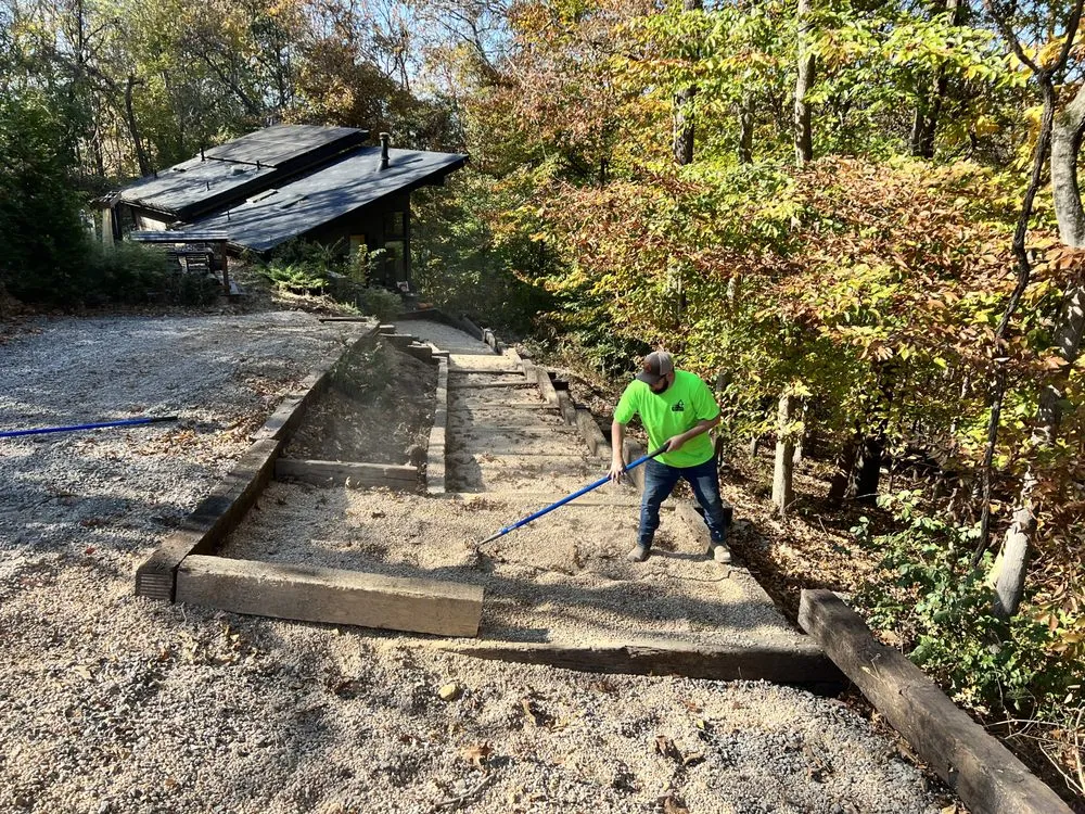 Custom landscaping services experts serving Brentwood, TN - Brentwood Dirt Works