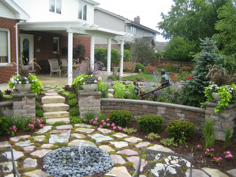 Top-rated lawn care service in Homer Glen, IL by Bret-Mar Landscape
