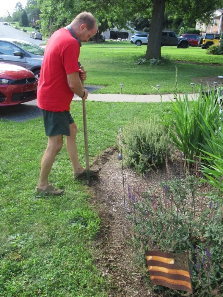 Professional landscaping services in East Petersburg, PA by Brett's Yard Services