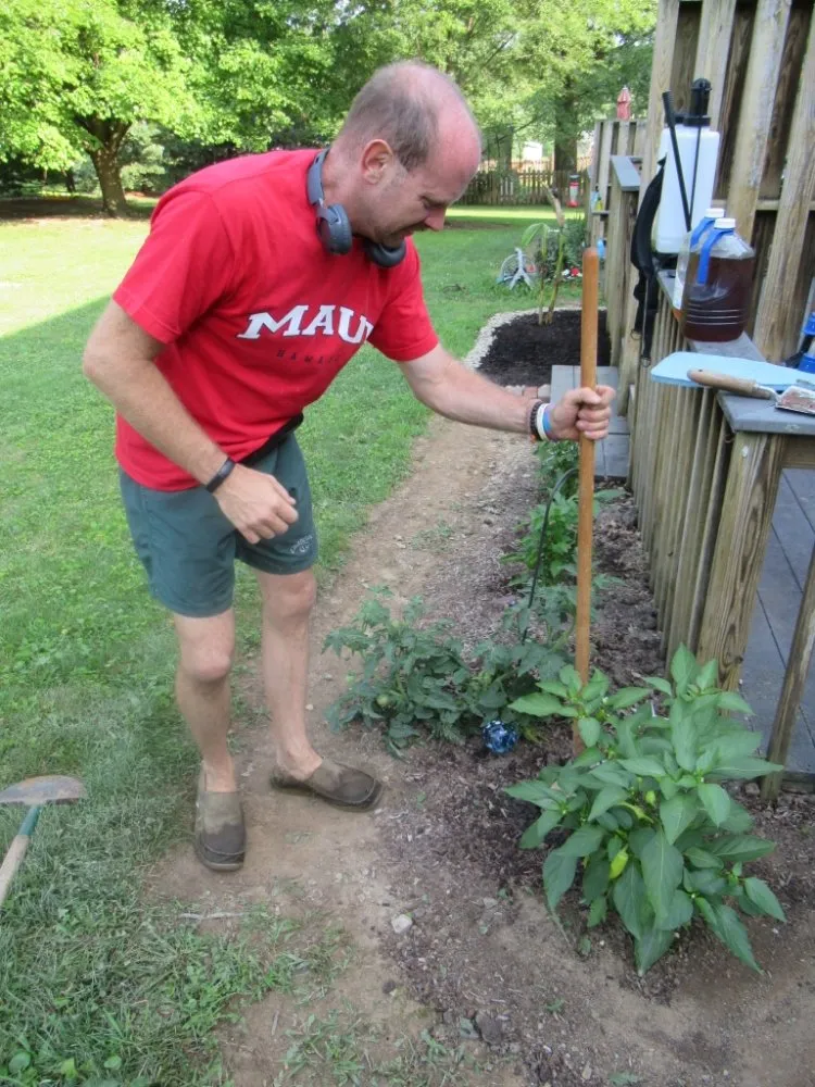 Custom yard cleanup service experts serving East Petersburg, PA - Brett's Yard Services