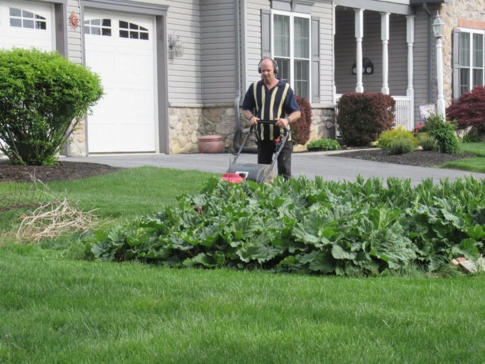 Trusted garden landscaping experts serving East Petersburg, PA - Brett's Yard Services