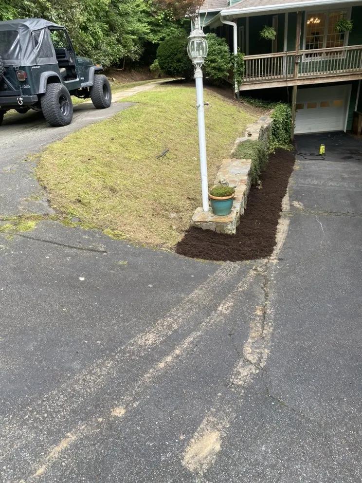 Custom lawn care service for year-round maintenance across Newland, NC - Brewers Dirt Works