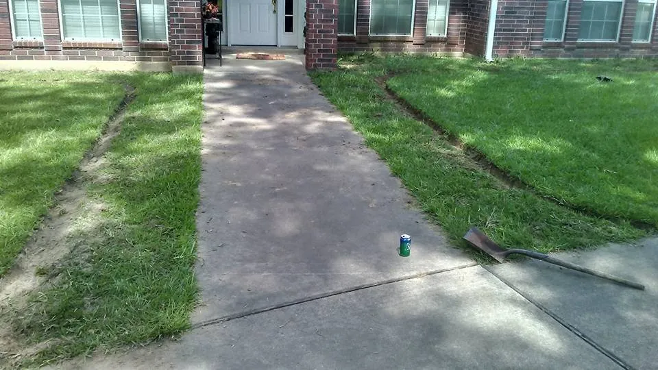 Expert lawn care service experts serving Monroe, LA - Brewster Landscaping and Sprinklers