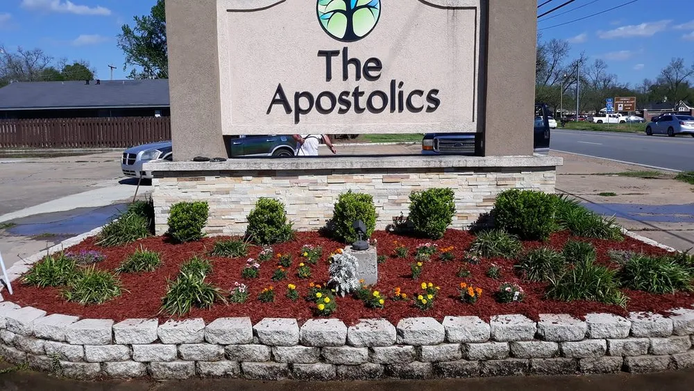 Professional yard maintenance experts serving Monroe, LA - Brewster Landscaping and Sprinklers