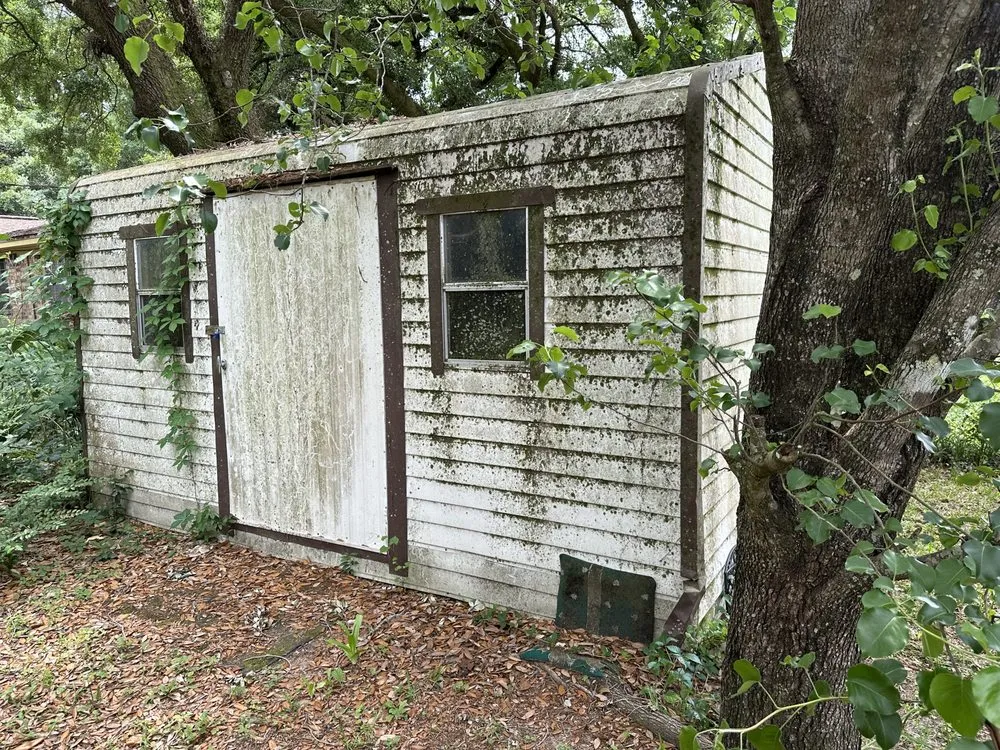 Top-rated garden landscaping experts serving Pensacola, FL - Brewton's Pressure Washing