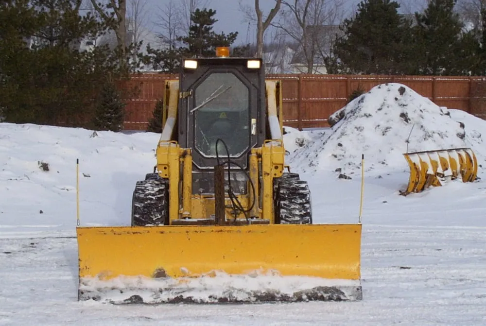 Reliable lawn mowing service experts serving Lorain, OH - Brian-Kyles Landscapes of Distinction