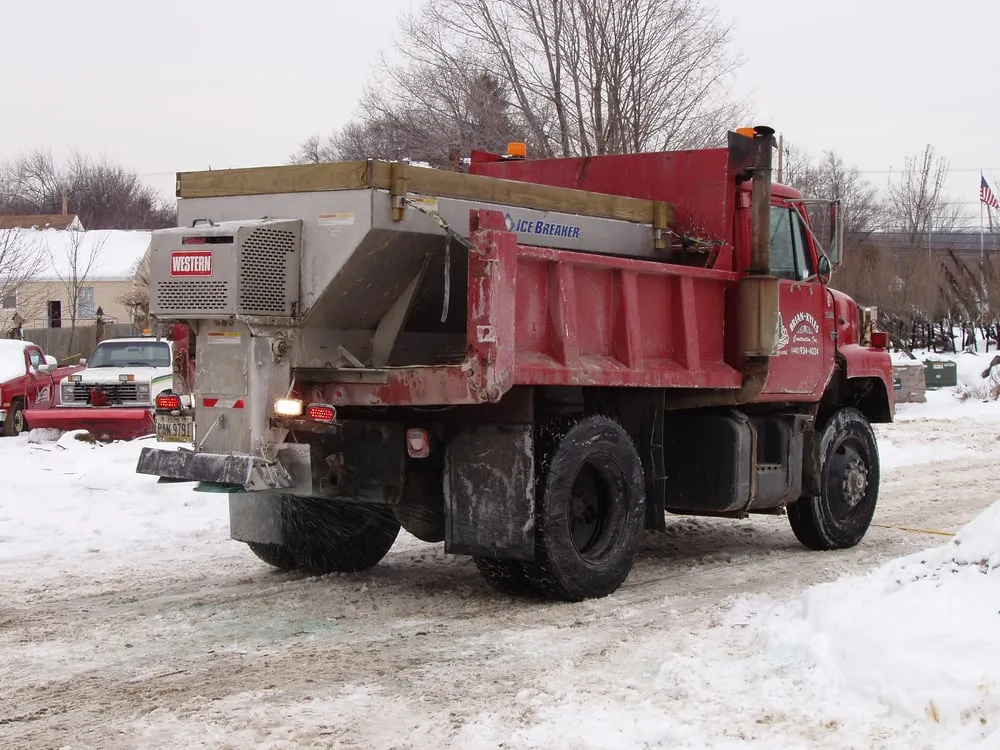 Affordable lawn mowing service experts serving Lorain, OH - Brian-Kyles Landscapes of Distinction