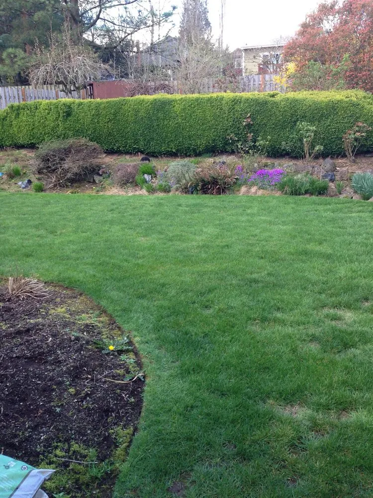Trusted residential landscaping experts serving Troutdale, OR - Brian Walsh Co. Lawn & Landscape Maintenance