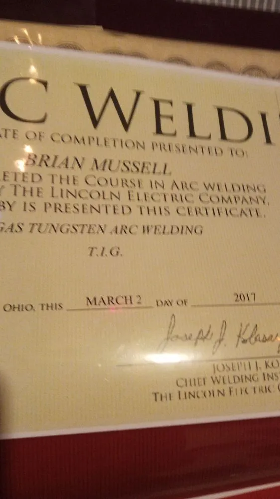 Top-rated outdoor landscaping with custom design in Mentor, OH by Brians General Labor