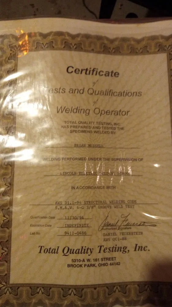 Expert yard maintenance for year-round maintenance across Mentor, OH - Brians General Labor