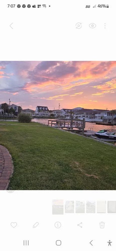 Trusted lawn care service experts serving Calabash, NC - Brians Hard and Landscapesing