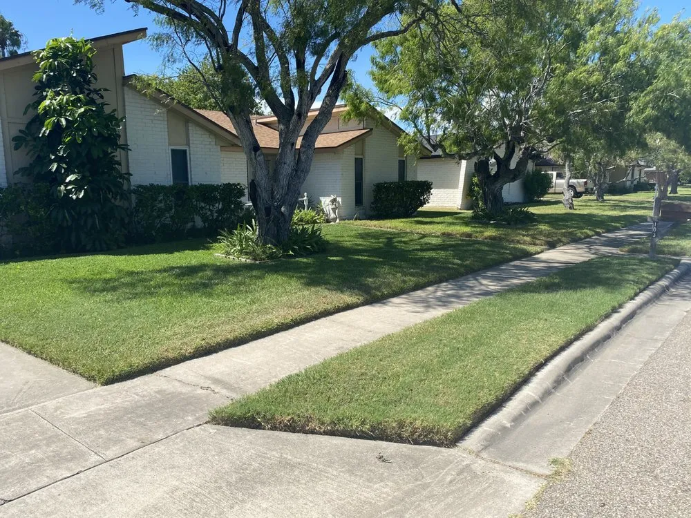 Local yard cleanup service near you in Portland, TX by Brian’s Lawn Care