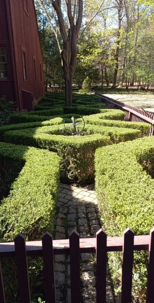 Professional yard maintenance in Lake Orion, MI - Brian's Shrub and Tree