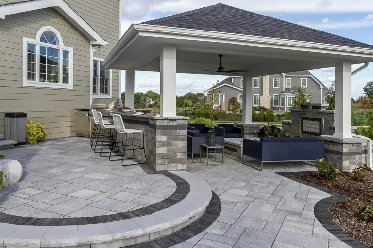 Expert yard cleanup service in Streamwood, IL by Brick & Ponds