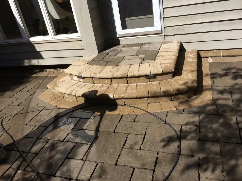 Custom residential landscaping experts serving Aurora, IL - Brick Creations & Landscaping