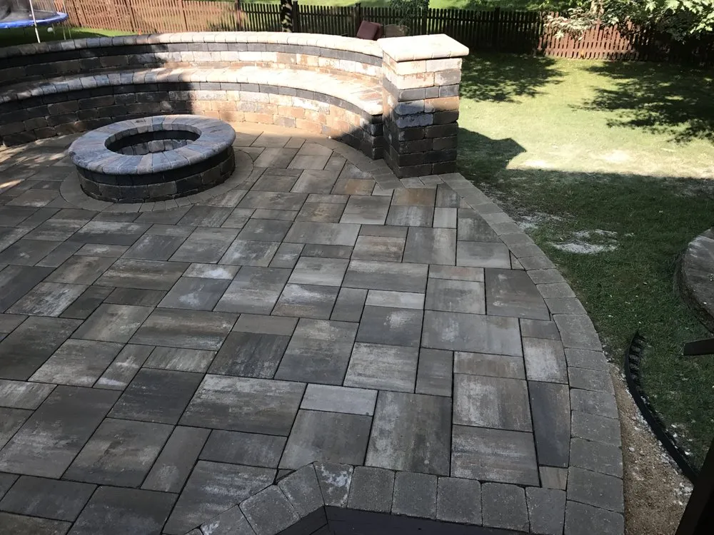 Professional residential landscaping in Aurora, IL - Brick Creations & Landscaping