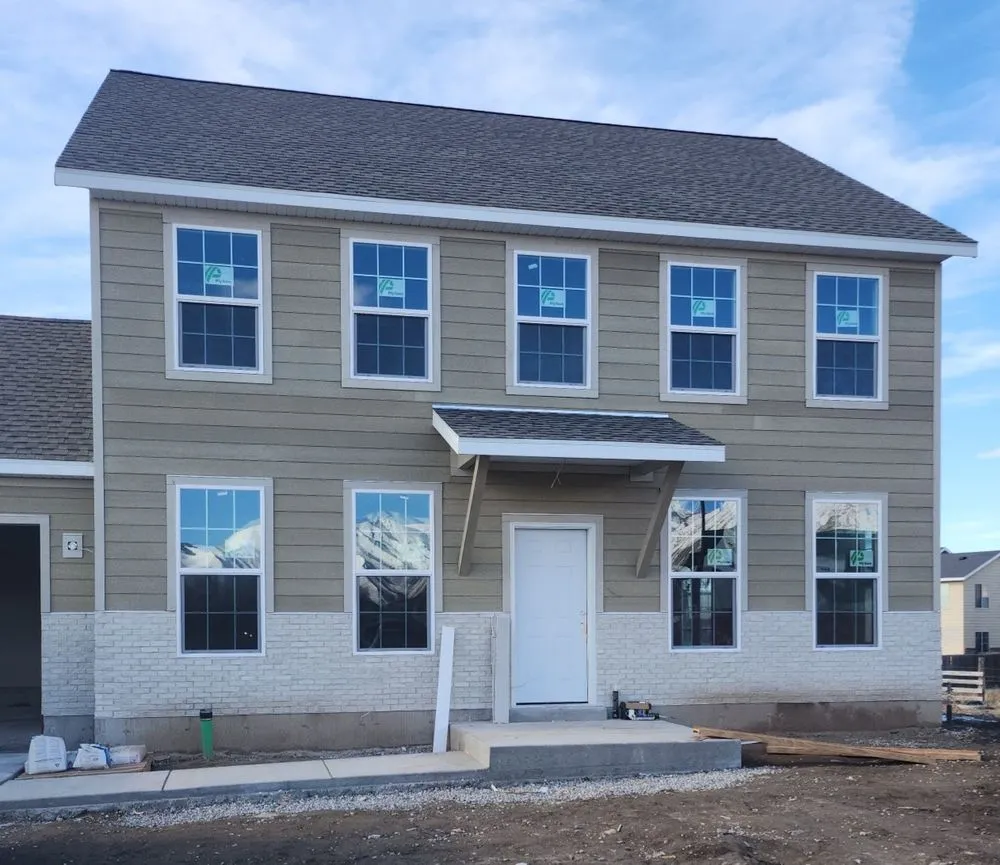 Trusted lawn care service experts serving Cedar Hills, UT - Brick It Design