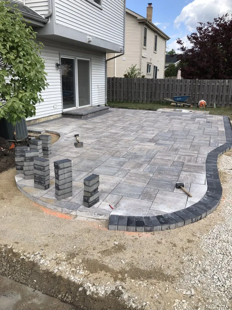 Reliable yard maintenance in North Chicago, IL by Brick Star Hardscaping