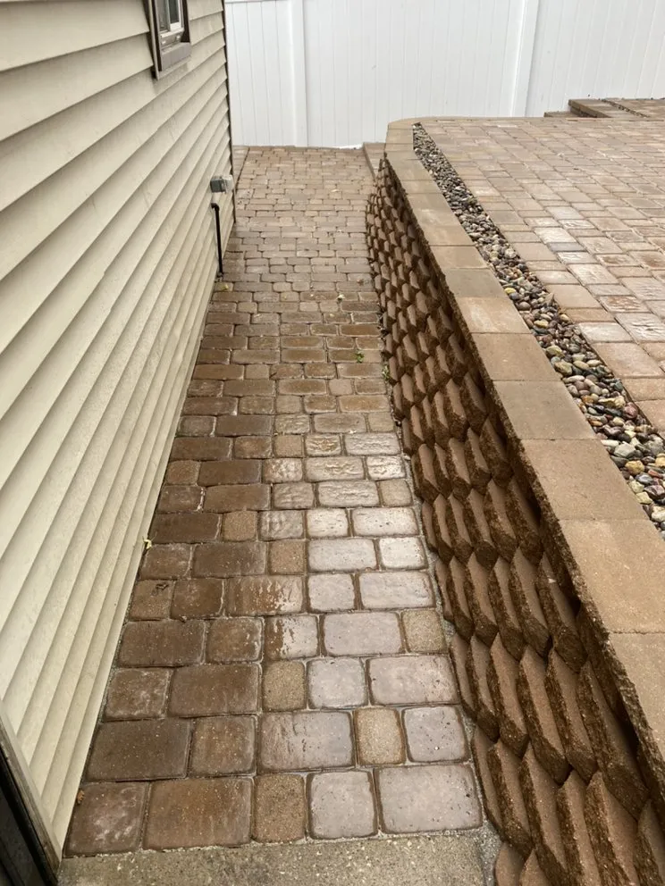 Trusted landscape installation in Rock Island, IL by Brickland