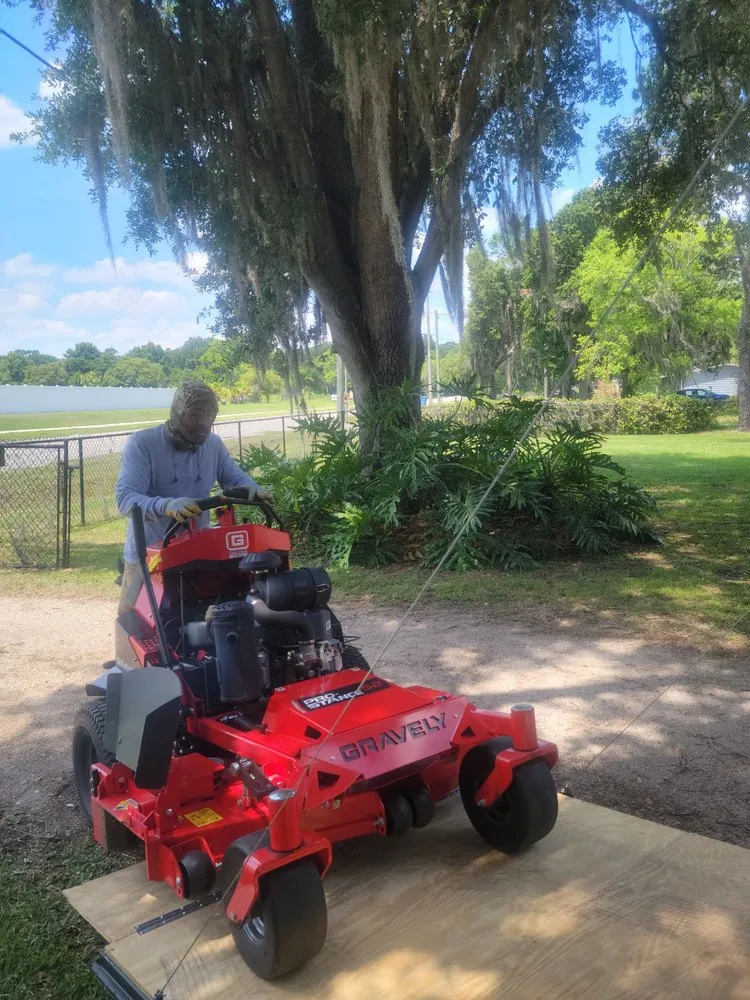 Expert residential landscaping in Winter Haven, FL - Brick's Quality Lawn Care Service