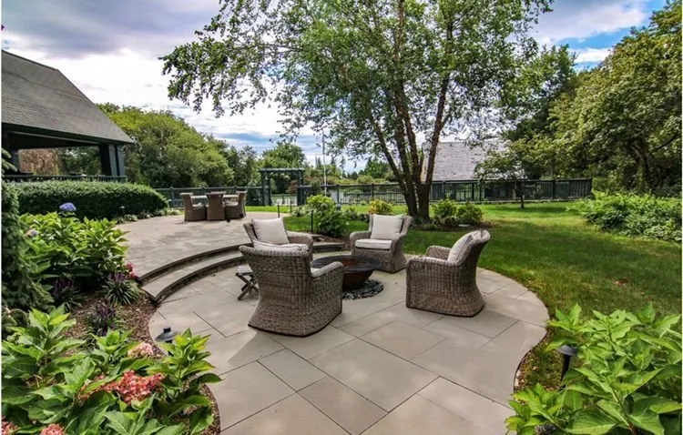 Professional yard maintenance experts serving Cranston, RI - Briden Nursery