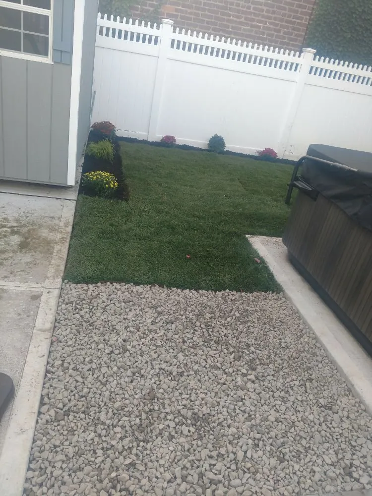 Local yard cleanup service for homes across Franklin Square, NY - Briella's Landscaping