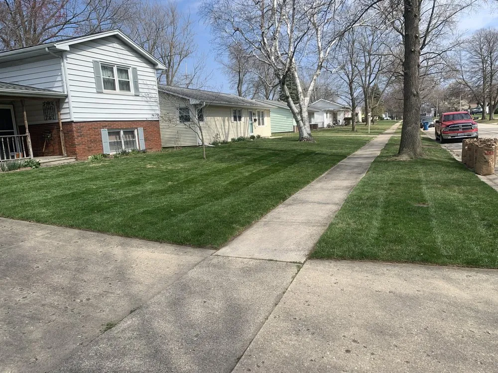 Expert outdoor landscaping for outdoor upgrades in Springfield, IL by BRiggs Bushes
