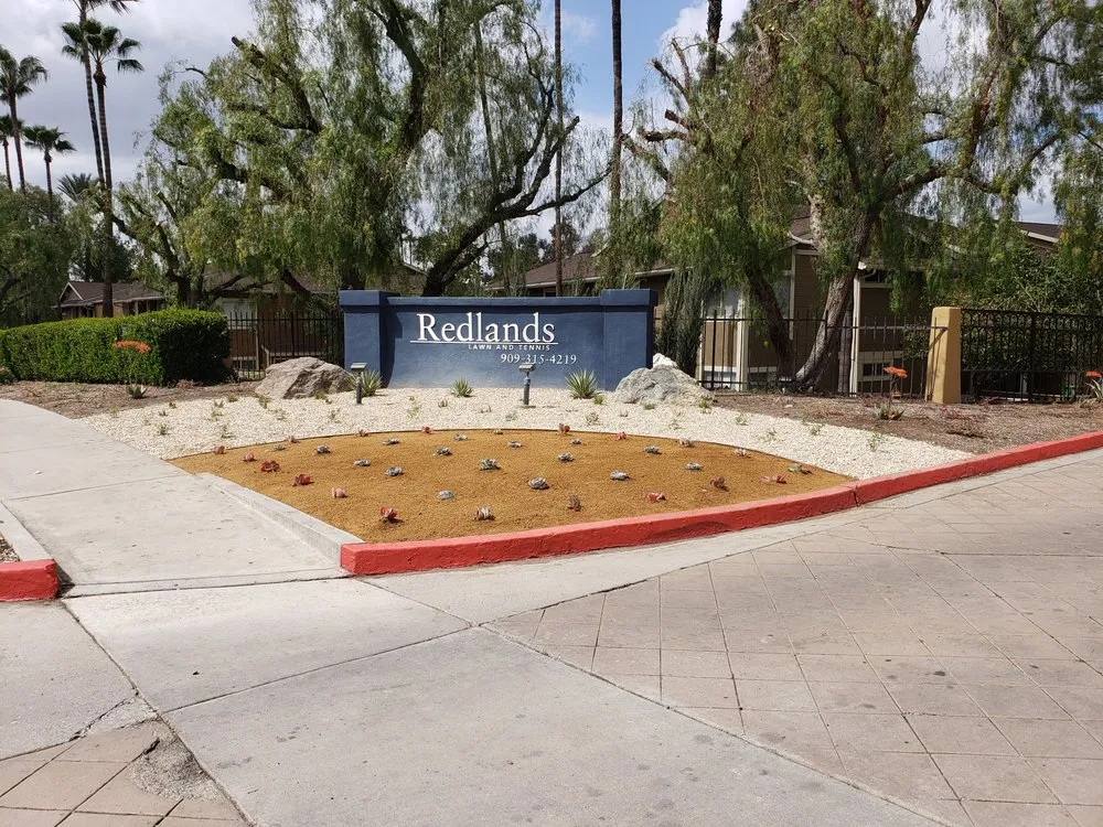 Top-rated yard cleanup service for beautiful yards in Orange, CA by Briggs Landscape Services