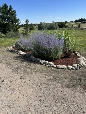 Briggs Landscaping Logo