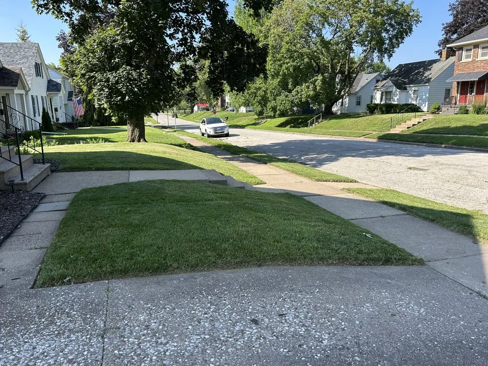 Affordable lawn mowing service near you across Davenport, IA - Briggs Mowing & Lawncare