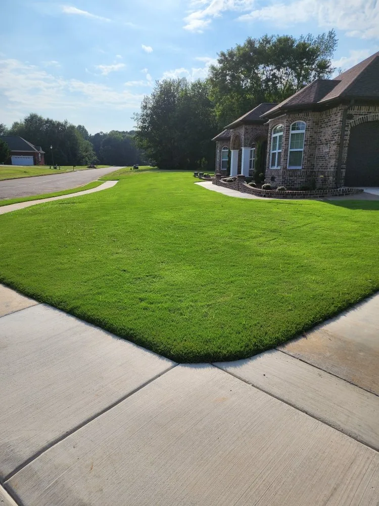 Top-rated garden landscaping in New Market, AL by Briggs Outdoor Construction
