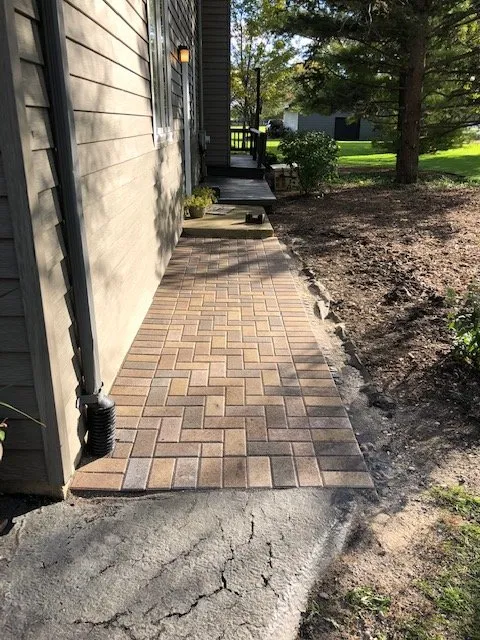 Expert outdoor landscaping in Elgin, IL - Bright Green Landscapes