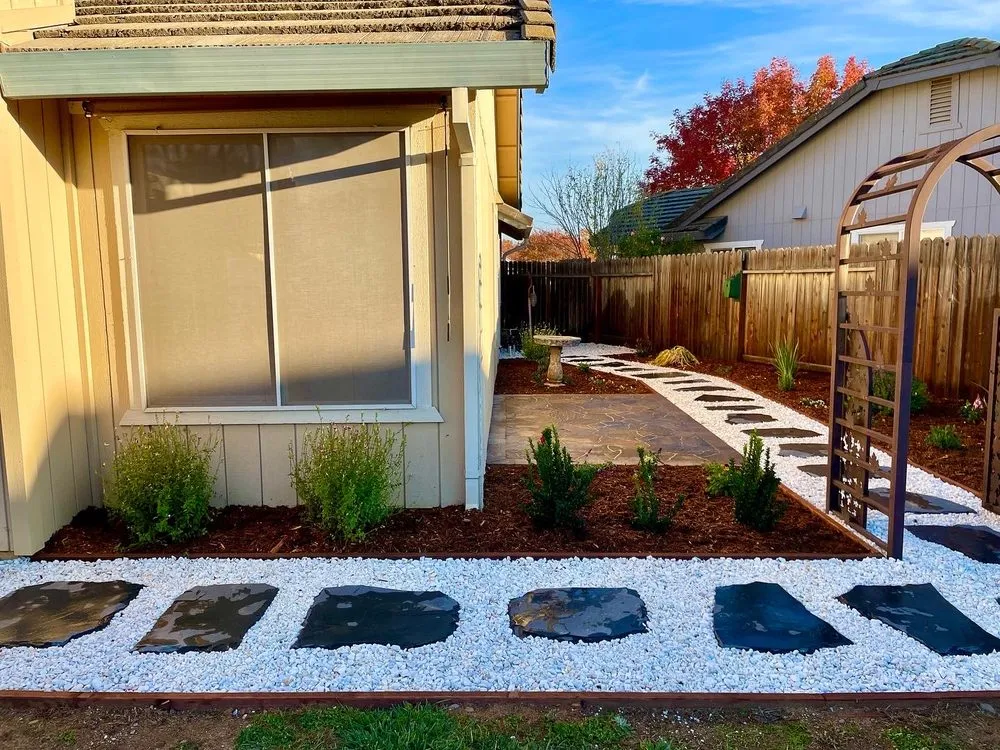 Affordable landscape design in Sacramento, CA by Bright Home Landscapes