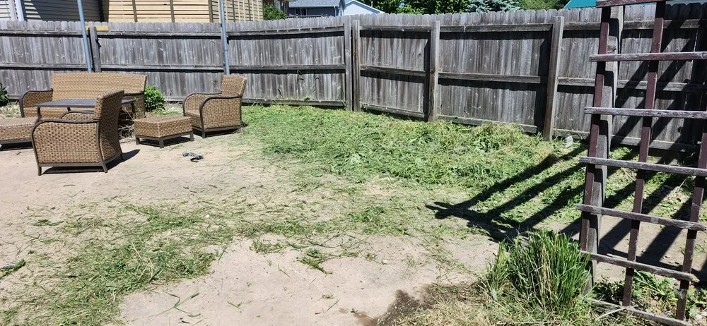 Affordable lawn care service experts serving Sioux Falls, SD - Bright Spot