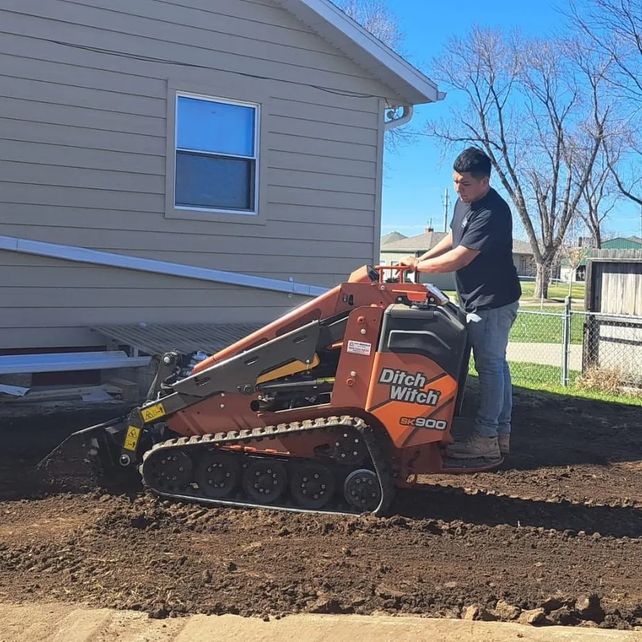 Custom lawn mowing service in Sioux Falls, SD - Bright Spot