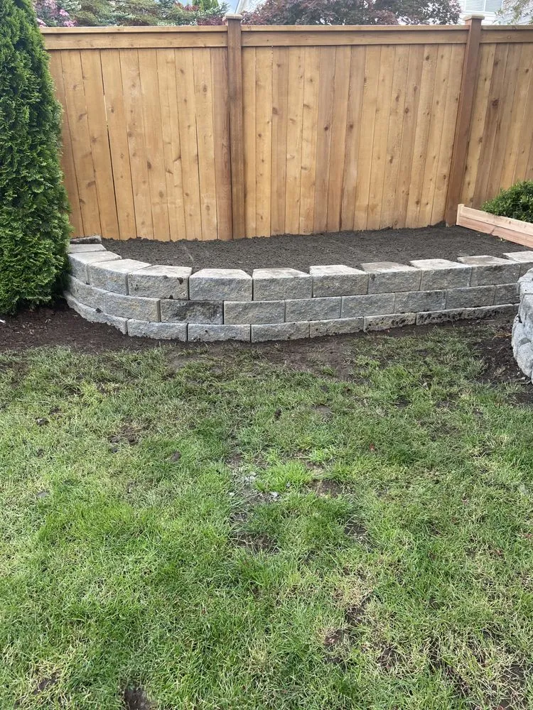 Professional lawn mowing service experts serving Federal Way, WA - Brighthorizon Lawn Care