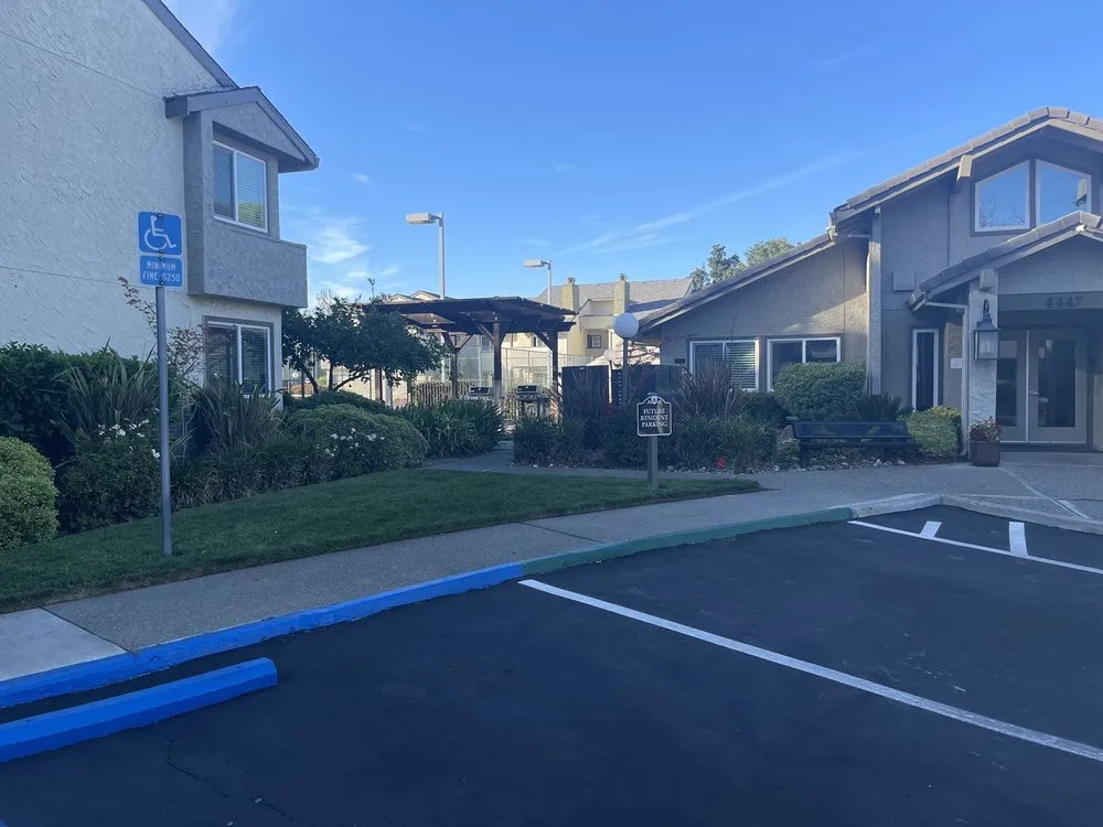 Local lawn care service in Sacramento, CA by BrightView Landscapes