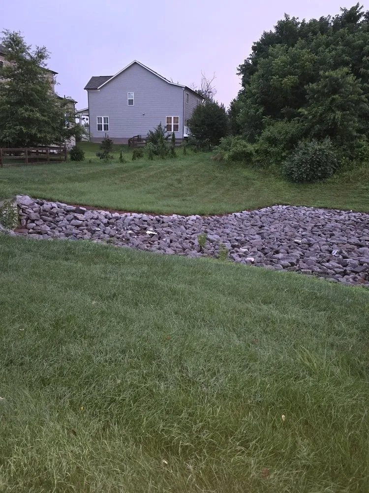 Trusted yard cleanup service in Woodbridge, VA by BrightView Landscapes