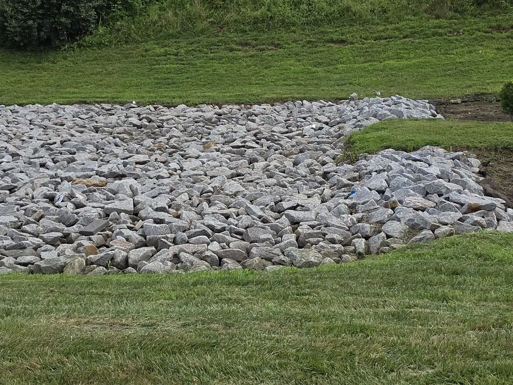 Affordable yard cleanup service for beautiful yards across Woodbridge, VA - BrightView Landscapes