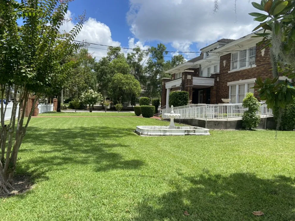 Trusted landscape design for beautiful yards in Orlando, FL by Brightway Lawns