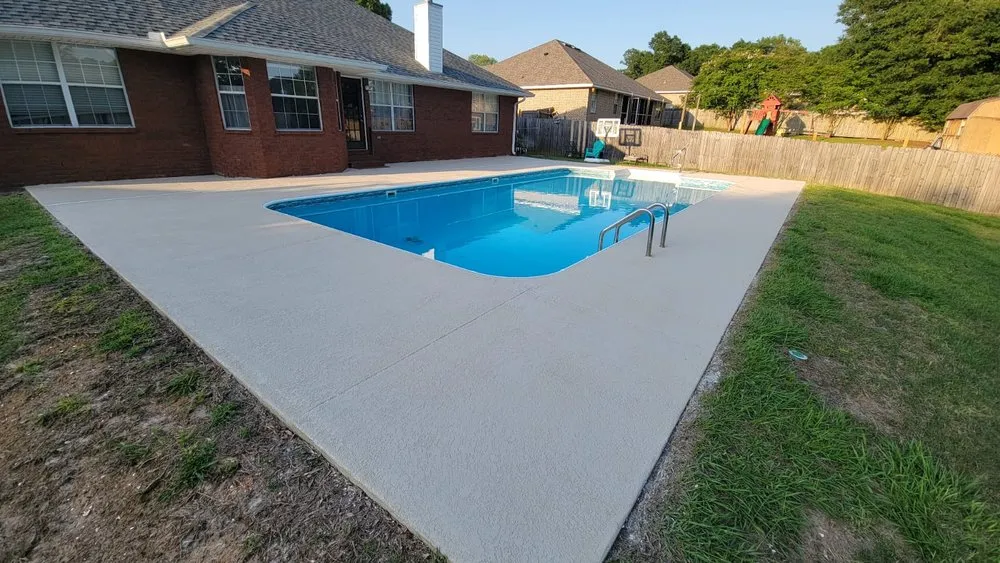 Trusted yard cleanup service for residential properties in Pace, FL by Brightway Plastering Pools & Landscaping