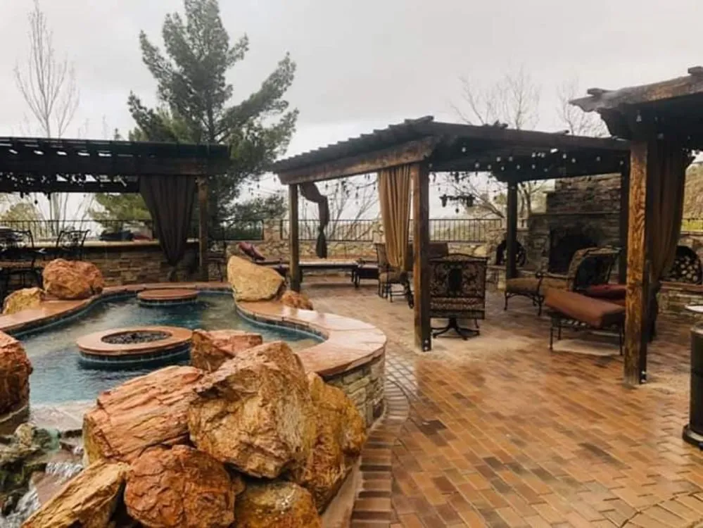 Affordable outdoor landscaping in San Antonio, TX - Briones Services